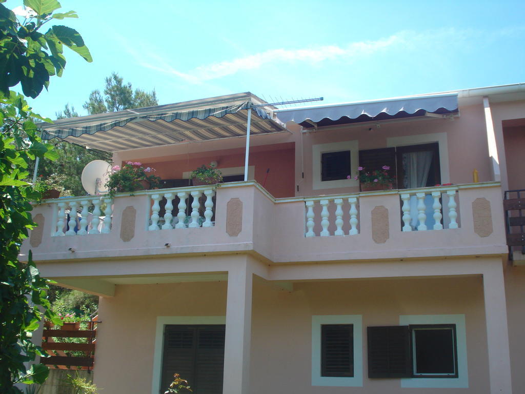 Apartments Vidakovic Углян Екстериор снимка