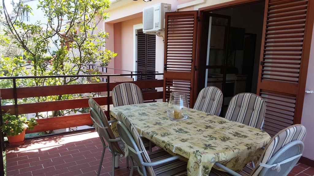 Apartments Vidakovic Углян Екстериор снимка