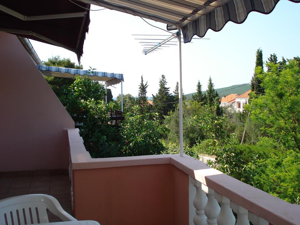 Apartments Vidakovic Углян Екстериор снимка